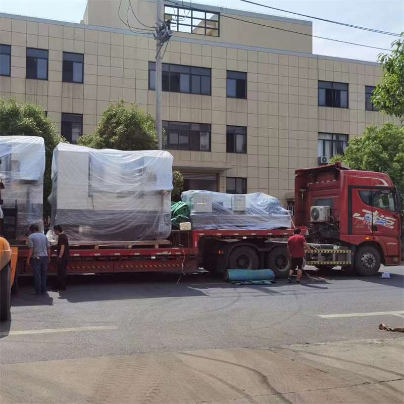 八宿县新干县物流：多元服务与高效运输之路